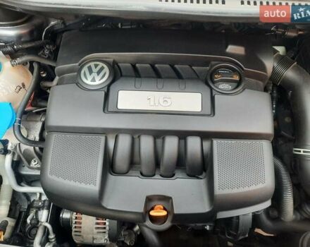 Серый Фольксваген Туран, объемом двигателя 1.6 л и пробегом 193 тыс. км за 6400 $, фото 12 на Automoto.ua