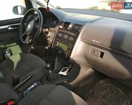 Серый Фольксваген Туран, объемом двигателя 1.39 л и пробегом 200 тыс. км за 5500 $, фото 10 на Automoto.ua