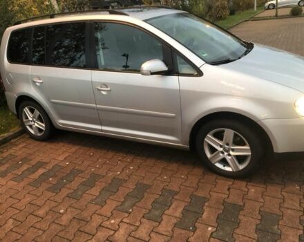 Серый Фольксваген Туран, объемом двигателя 2 л и пробегом 260 тыс. км за 7599 $, фото 5 на Automoto.ua