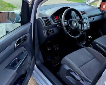 Серый Фольксваген Туран, объемом двигателя 1.6 л и пробегом 270 тыс. км за 6499 $, фото 33 на Automoto.ua