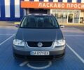 Серый Фольксваген Туран, объемом двигателя 1.9 л и пробегом 240 тыс. км за 6750 $, фото 3 на Automoto.ua