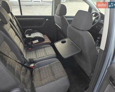 Серый Фольксваген Туран, объемом двигателя 1.6 л и пробегом 205 тыс. км за 5950 $, фото 12 на Automoto.ua