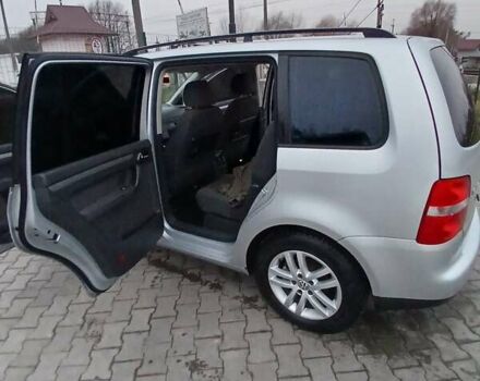 Серый Фольксваген Туран, объемом двигателя 1.6 л и пробегом 258 тыс. км за 5500 $, фото 10 на Automoto.ua