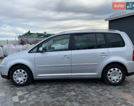 Сірий Фольксваген Туран, об'ємом двигуна 1.4 л та пробігом 217 тис. км за 6400 $, фото 3 на Automoto.ua