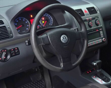 Сірий Фольксваген Туран, об'ємом двигуна 1.4 л та пробігом 211 тис. км за 6799 $, фото 7 на Automoto.ua