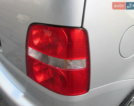 Серый Фольксваген Туран, объемом двигателя 1.6 л и пробегом 230 тыс. км за 6500 $, фото 8 на Automoto.ua