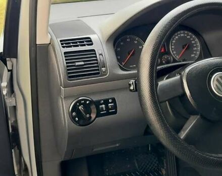 Сірий Фольксваген Туран, об'ємом двигуна 1.6 л та пробігом 190 тис. км за 5900 $, фото 8 на Automoto.ua