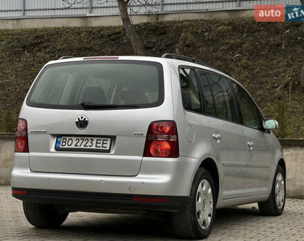 Серый Фольксваген Туран, объемом двигателя 1.9 л и пробегом 284 тыс. км за 6500 $, фото 13 на Automoto.ua