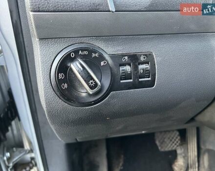 Серый Фольксваген Туран, объемом двигателя 1.9 л и пробегом 233 тыс. км за 6300 $, фото 11 на Automoto.ua