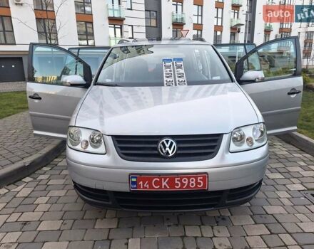 Серый Фольксваген Туран, объемом двигателя 1.6 л и пробегом 214 тыс. км за 6299 $, фото 27 на Automoto.ua