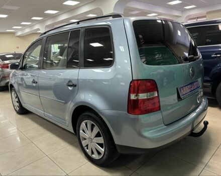 Фольксваген Туран 2006 в Кропивницком (Кировограде) на Automoto.ua Серый Фольксваген Туран, объемом двигателя 1.6 л и пробегом 213 тыс. км за 6600 $, фото 1 на Automoto.ua