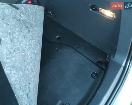 Сірий Фольксваген Туран, об'ємом двигуна 2 л та пробігом 269 тис. км за 5950 $, фото 17 на Automoto.ua