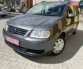 Серый Фольксваген Туран, объемом двигателя 1.6 л и пробегом 186 тыс. км за 6900 $, фото 5 на Automoto.ua