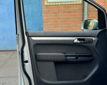 Серый Фольксваген Туран, объемом двигателя 1.6 л и пробегом 219 тыс. км за 6599 $, фото 40 на Automoto.ua