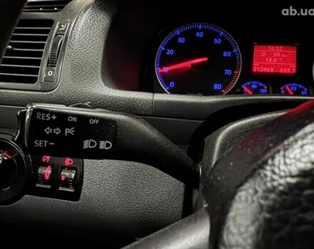 Серый Фольксваген Туран, объемом двигателя 0 л и пробегом 213 тыс. км за 6600 $, фото 4 на Automoto.ua