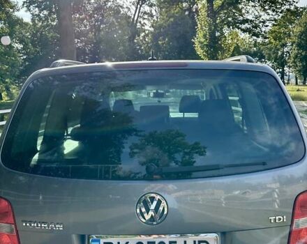 Серый Фольксваген Туран, объемом двигателя 1.97 л и пробегом 330 тыс. км за 5800 $, фото 6 на Automoto.ua