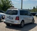 Сірий Фольксваген Туран, об'ємом двигуна 2 л та пробігом 215 тис. км за 7600 $, фото 2 на Automoto.ua
