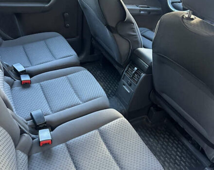 Серый Фольксваген Туран, объемом двигателя 1.6 л и пробегом 211 тыс. км за 6000 $, фото 12 на Automoto.ua