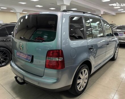 Серый Фольксваген Туран, объемом двигателя 0 л и пробегом 213 тыс. км за 6600 $, фото 2 на Automoto.ua