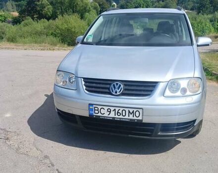Сірий Фольксваген Туран, об'ємом двигуна 1.6 л та пробігом 275 тис. км за 5400 $, фото 2 на Automoto.ua