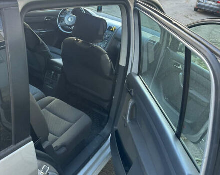 Серый Фольксваген Туран, объемом двигателя 1.6 л и пробегом 211 тыс. км за 6000 $, фото 11 на Automoto.ua