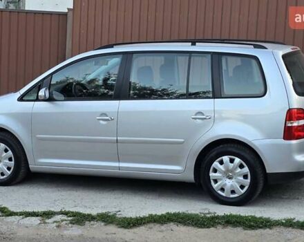 Серый Фольксваген Туран, объемом двигателя 1.6 л и пробегом 270 тыс. км за 6499 $, фото 22 на Automoto.ua