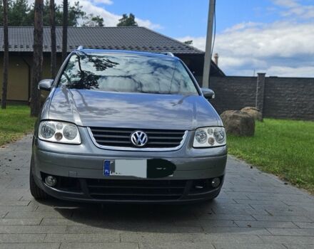 Серый Фольксваген Туран, объемом двигателя 2 л и пробегом 367 тыс. км за 2657 $, фото 6 на Automoto.ua