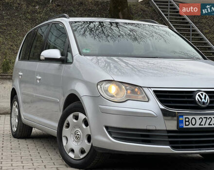 Серый Фольксваген Туран, объемом двигателя 1.9 л и пробегом 284 тыс. км за 6500 $, фото 10 на Automoto.ua