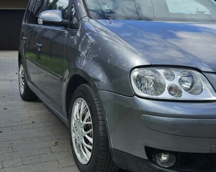 Серый Фольксваген Туран, объемом двигателя 2 л и пробегом 367 тыс. км за 2657 $, фото 8 на Automoto.ua