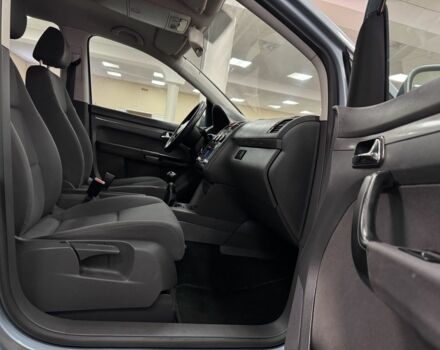 Фольксваген Туран 2006 в Кропивницком (Кировограде) на Automoto.ua Серый Фольксваген Туран, объемом двигателя 1.6 л и пробегом 213 тыс. км за 6600 $, фото 7 на Automoto.ua