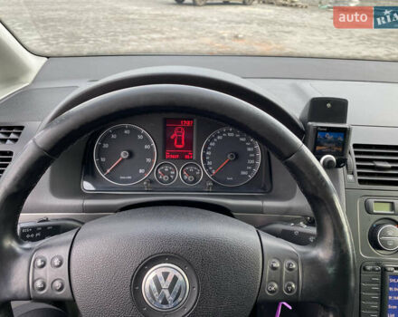 Сірий Фольксваген Туран, об'ємом двигуна 1.4 л та пробігом 217 тис. км за 6400 $, фото 7 на Automoto.ua