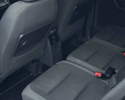 Сірий Фольксваген Туран, об'ємом двигуна 1.4 л та пробігом 211 тис. км за 6799 $, фото 9 на Automoto.ua