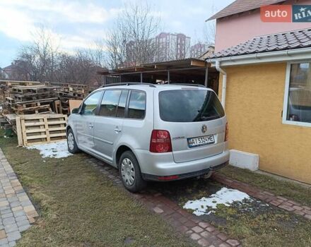 Сірий Фольксваген Туран, об'ємом двигуна 1.9 л та пробігом 324 тис. км за 7500 $, фото 1 на Automoto.ua