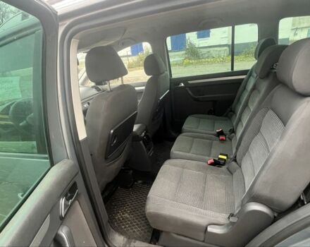 Сірий Фольксваген Туран, об'ємом двигуна 2 л та пробігом 450 тис. км за 2500 $, фото 6 на Automoto.ua