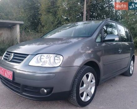 Серый Фольксваген Туран, объемом двигателя 1.6 л и пробегом 215 тыс. км за 5900 $, фото 8 на Automoto.ua