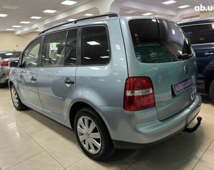 Серый Фольксваген Туран, объемом двигателя 0 л и пробегом 213 тыс. км за 6600 $, фото 3 на Automoto.ua