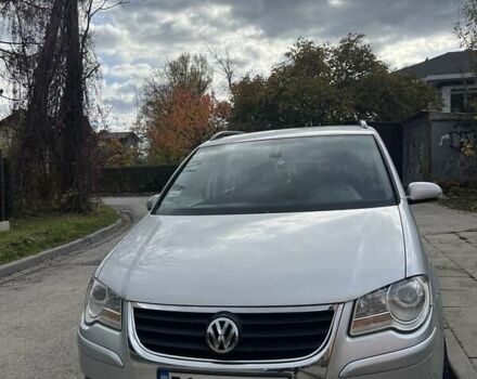 Сірий Фольксваген Туран, об'ємом двигуна 1.9 л та пробігом 283 тис. км за 5400 $, фото 1 на Automoto.ua
