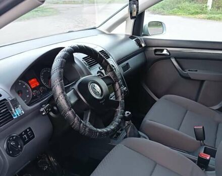 Серый Фольксваген Туран, объемом двигателя 1.6 л и пробегом 242 тыс. км за 5300 $, фото 9 на Automoto.ua