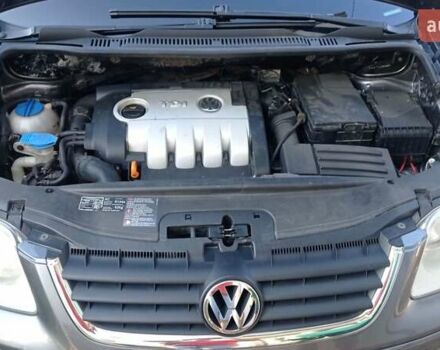 Серый Фольксваген Туран, объемом двигателя 1.9 л и пробегом 281 тыс. км за 6500 $, фото 21 на Automoto.ua