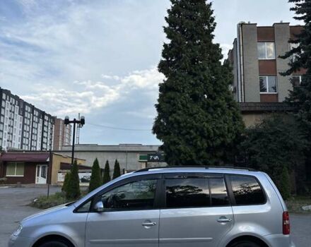 Серый Фольксваген Туран, объемом двигателя 1.98 л и пробегом 349 тыс. км за 5700 $, фото 1 на Automoto.ua