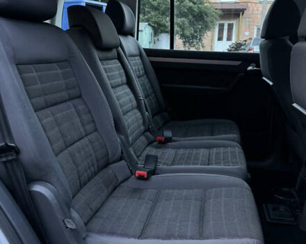 Серый Фольксваген Туран, объемом двигателя 1.6 л и пробегом 219 тыс. км за 6599 $, фото 38 на Automoto.ua