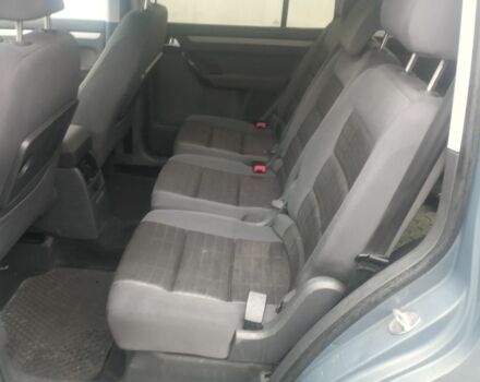 Серый Фольксваген Туран, объемом двигателя 1.6 л и пробегом 280 тыс. км за 5400 $, фото 6 на Automoto.ua