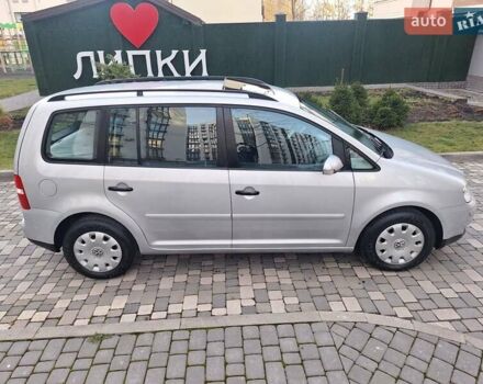 Серый Фольксваген Туран, объемом двигателя 1.6 л и пробегом 214 тыс. км за 6299 $, фото 12 на Automoto.ua