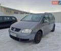 Сірий Фольксваген Туран, об'ємом двигуна 1.6 л та пробігом 205 тис. км за 4700 $, фото 1 на Automoto.ua
