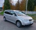 Сірий Фольксваген Туран, об'ємом двигуна 0 л та пробігом 242 тис. км за 5300 $, фото 1 на Automoto.ua