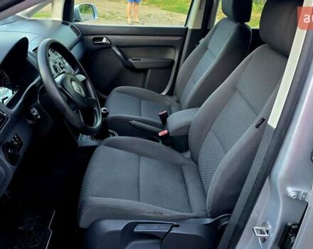 Серый Фольксваген Туран, объемом двигателя 1.6 л и пробегом 270 тыс. км за 6499 $, фото 34 на Automoto.ua