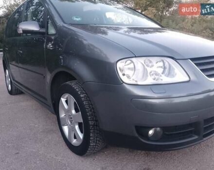 Серый Фольксваген Туран, объемом двигателя 1.6 л и пробегом 215 тыс. км за 5900 $, фото 11 на Automoto.ua