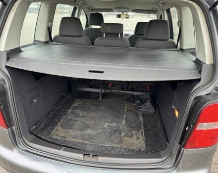 Серый Фольксваген Туран, объемом двигателя 2 л и пробегом 370 тыс. км за 2550 $, фото 11 на Automoto.ua