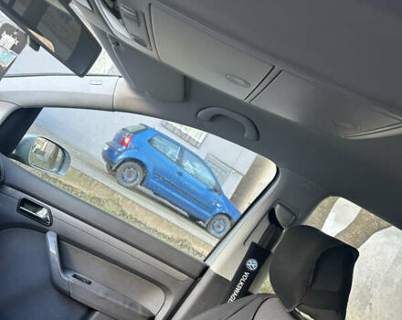 Серый Фольксваген Туран, объемом двигателя 1.6 л и пробегом 211 тыс. км за 6000 $, фото 21 на Automoto.ua