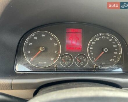 Серый Фольксваген Туран, объемом двигателя 1.6 л и пробегом 186 тыс. км за 6900 $, фото 23 на Automoto.ua